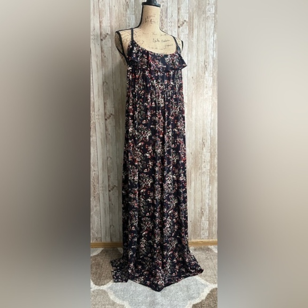 Elle Black Floral Maxi Dress